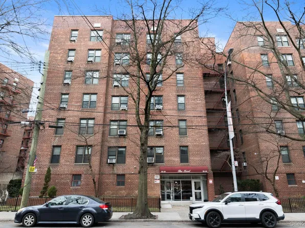 33-24 Junction Boulevard #1R, Jackson Heights, NY 11372