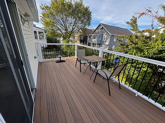 Private Deck