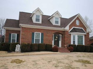 2585 Stone Briar Dr, Clarksville, TN 37043