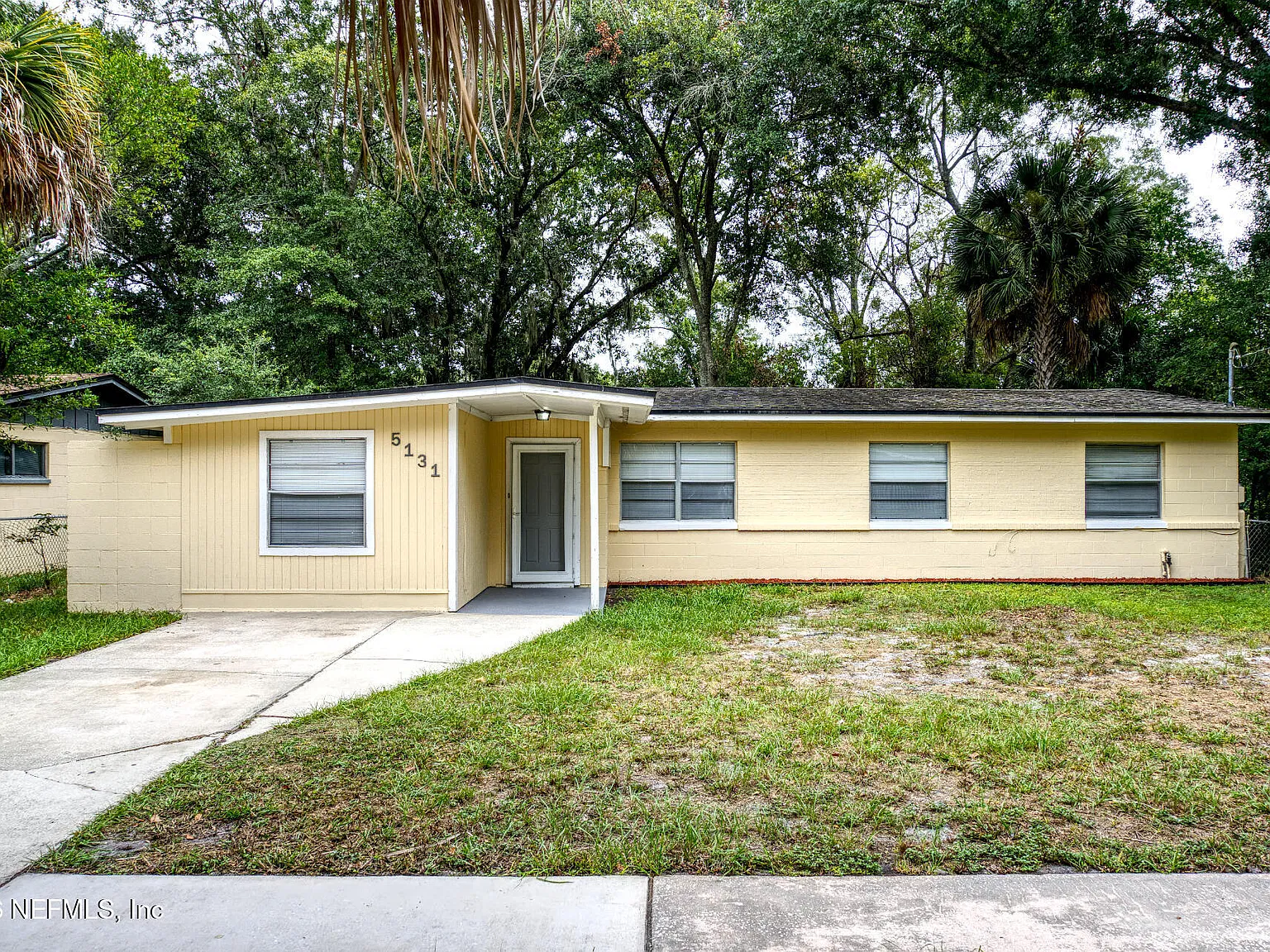 3 bed, 1.5 bath, 1412 sqft, $1,495 — Photo 1