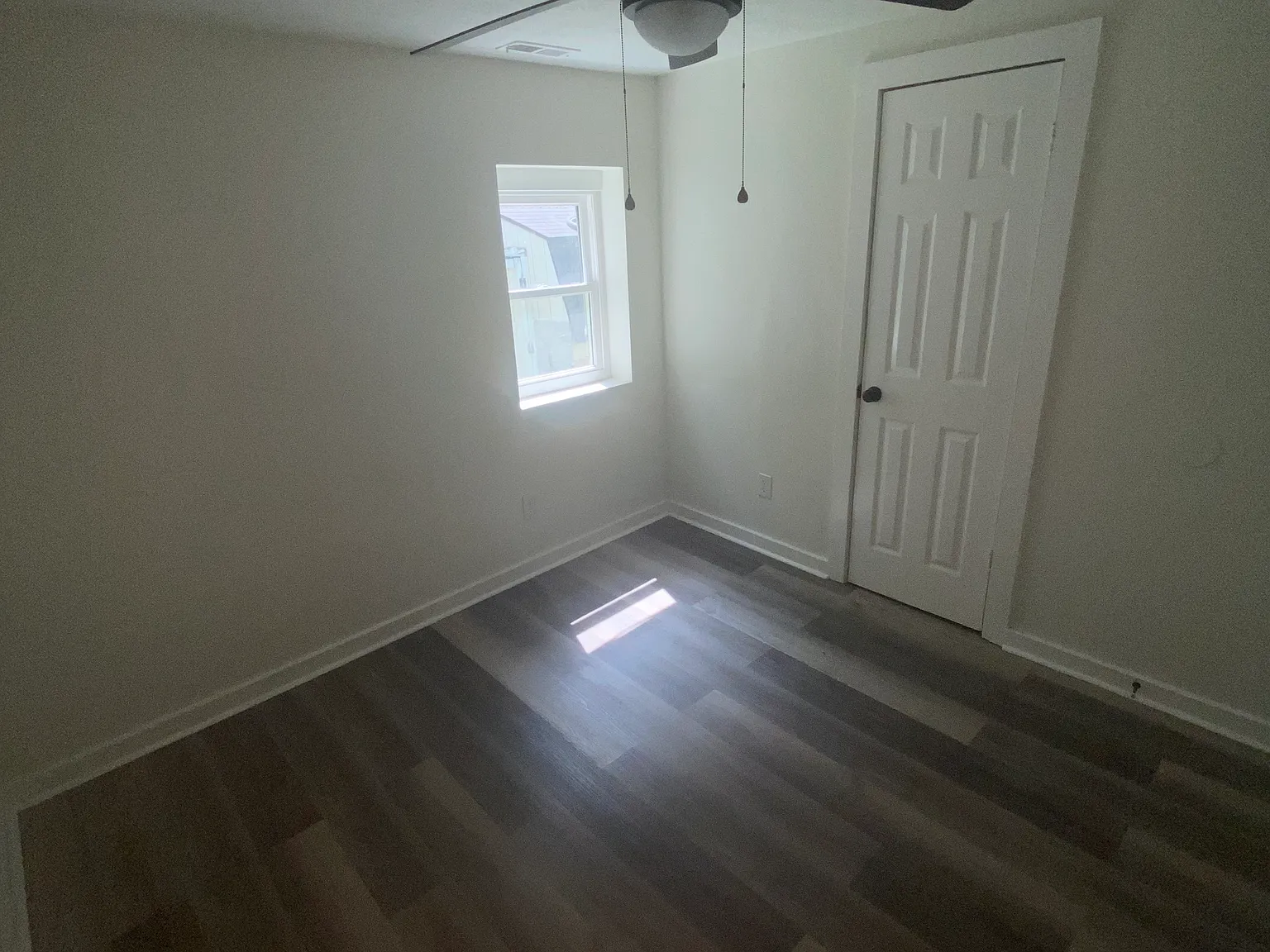 1607 Pearl St — Photo 4