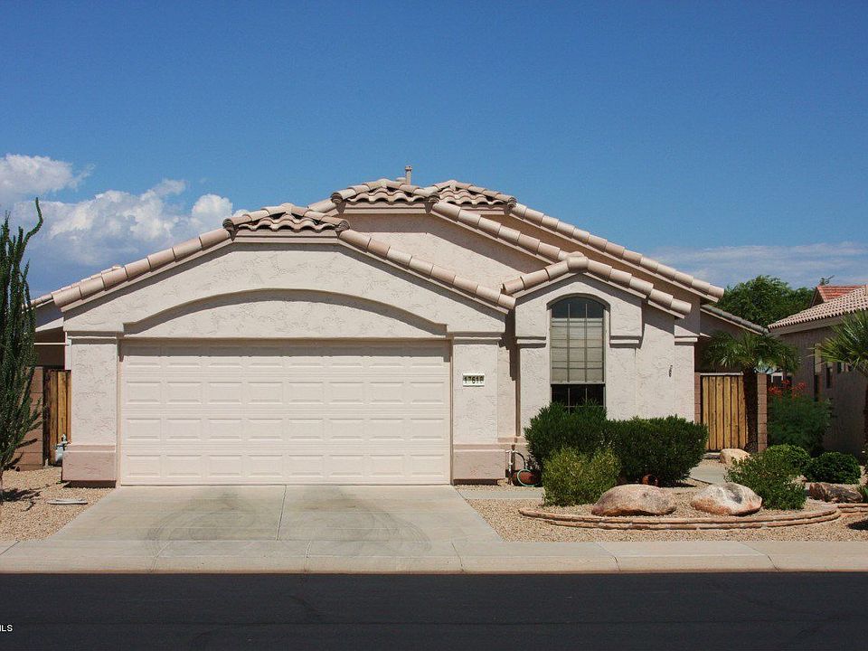 1st image of 17618 W Wildberry Dr