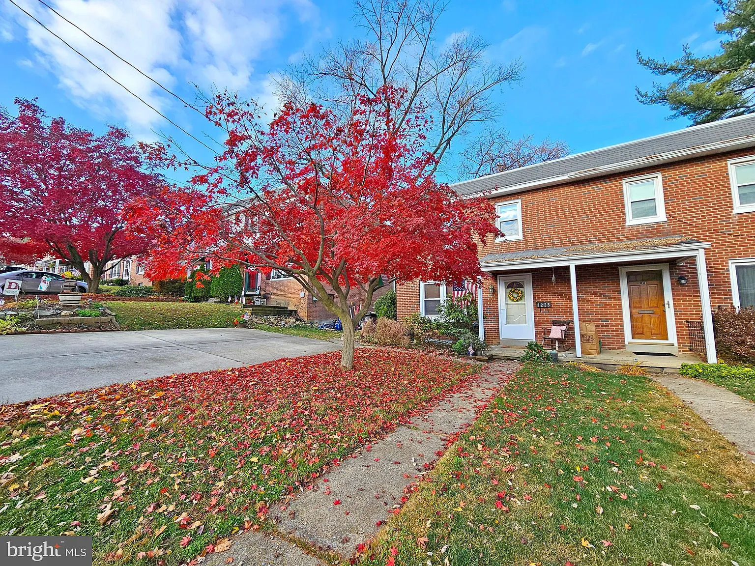 1225 High St photo 1