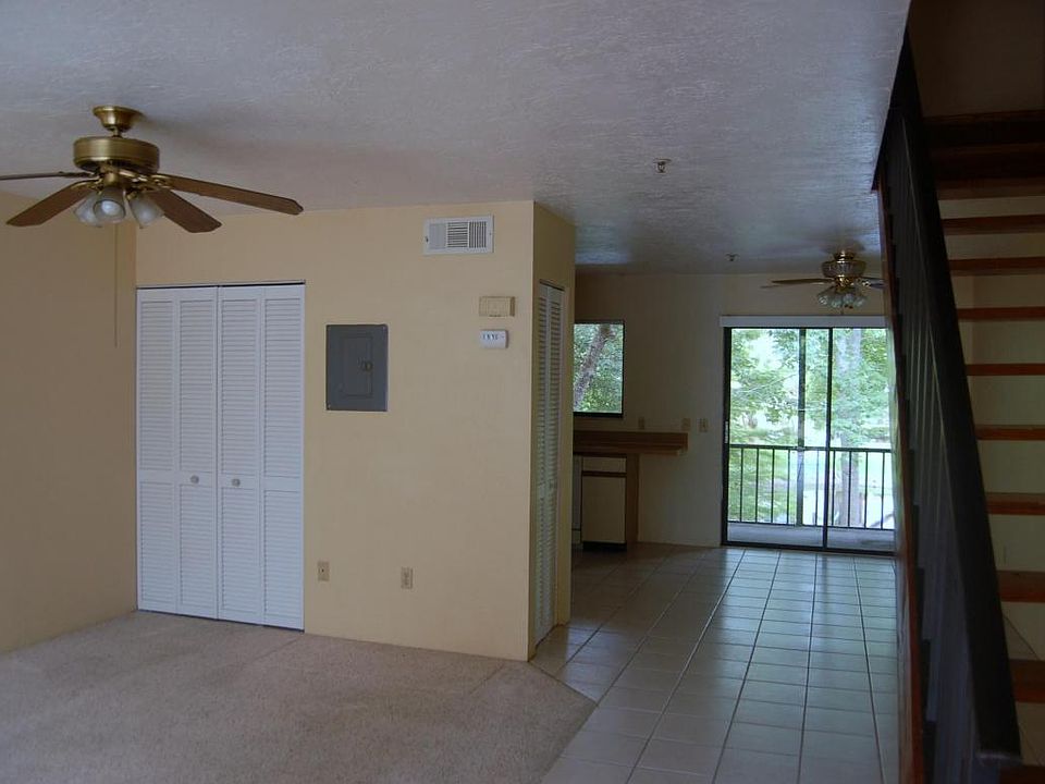 2nd image of 7820 Shadowood Dr APT 314