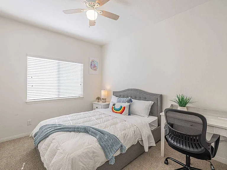 37058 Alton Dr — Photo 16