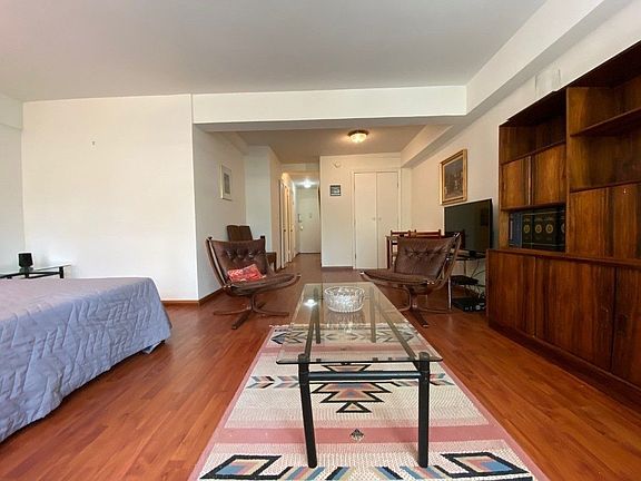 5th image of 210 E 63rd St APT 5D