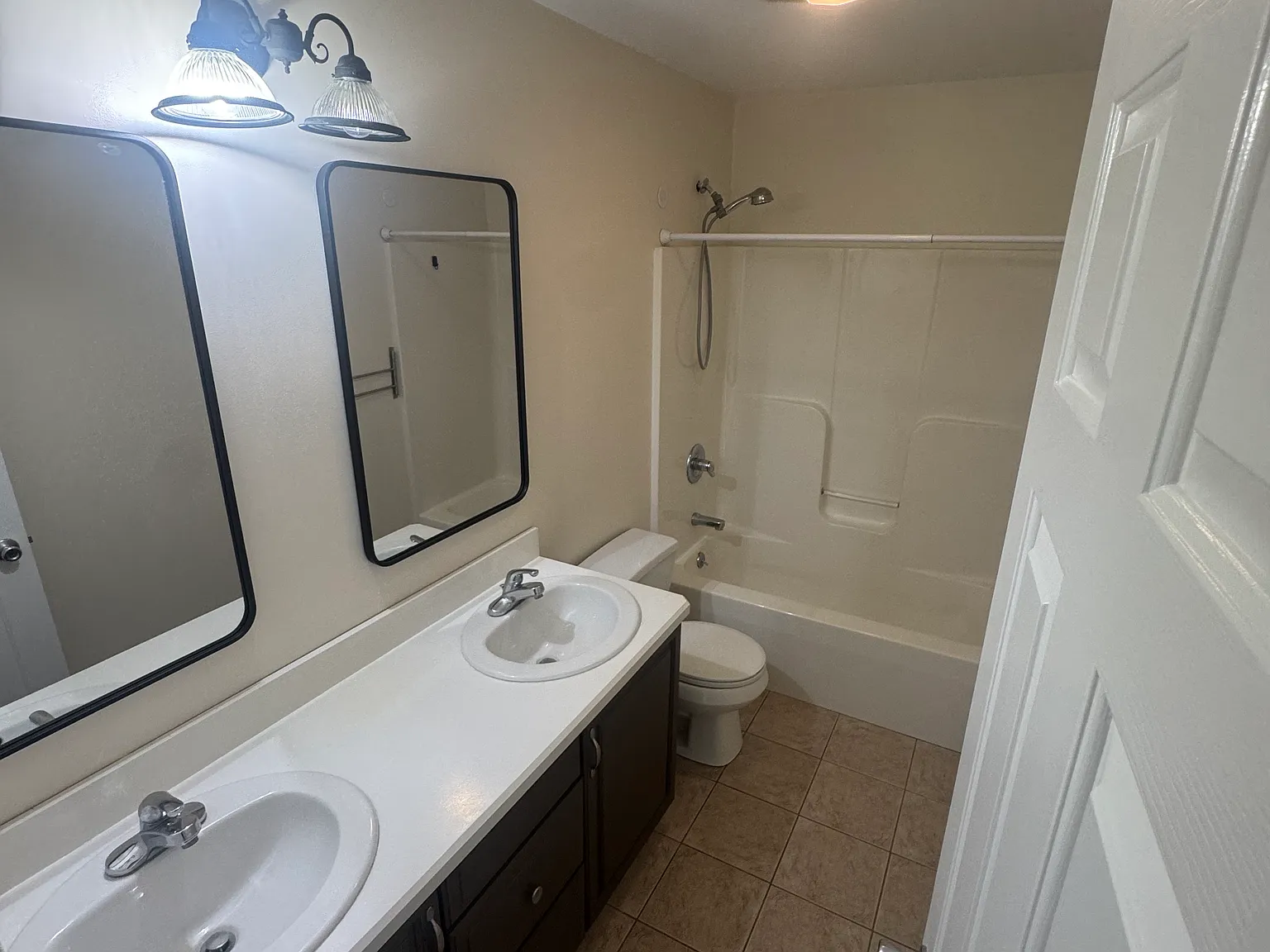 Skokorat Rd, Beacon Falls — Photo 4