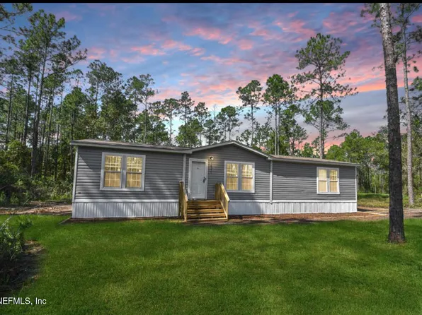 10225 KIRCHHERR Avenue, Hastings, FL 32145