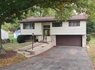 23 W Hempfield Dr, Irwin, PA