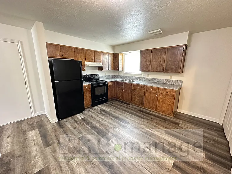 2161 - 2167 Meppen Dr. — Photo 13