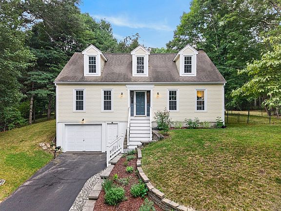 2nd image of 81 Moon Hill Rd