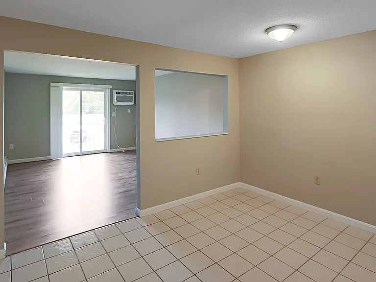 3 New Haven Dr #205 — Photo 12