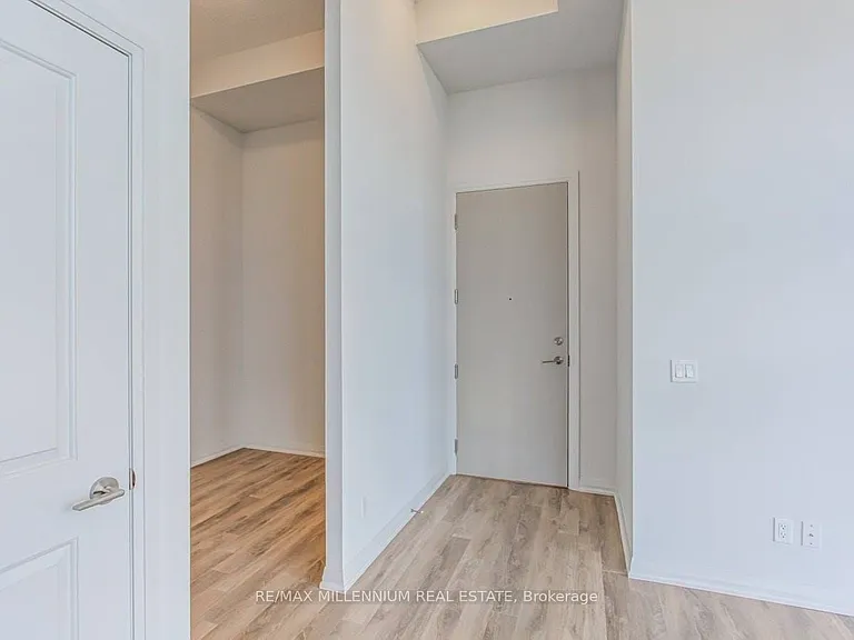 30 Meadowglen Pl #2908 — Photo 12