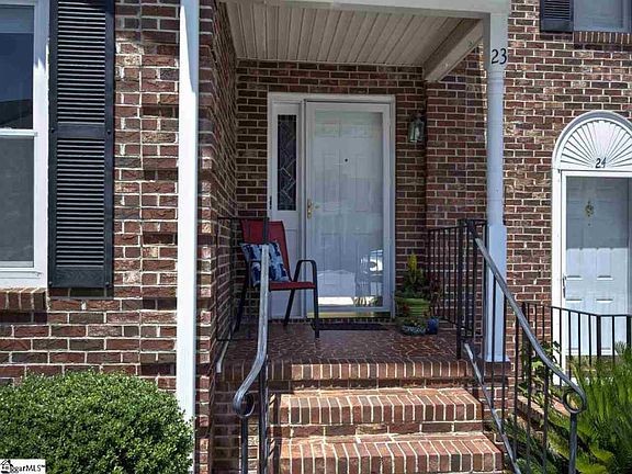 3rd image of 2808 E North St Unit 23