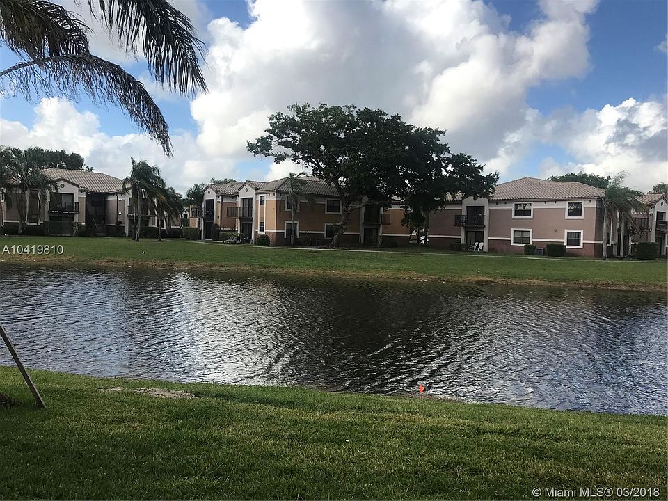 2nd image of 11604 SW 13th Ln