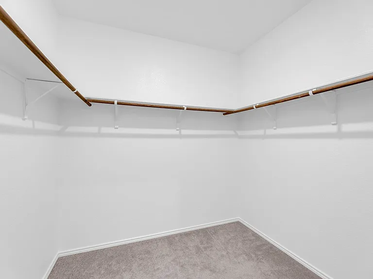 2812 Dezmond Diamond Ct — Photo 17