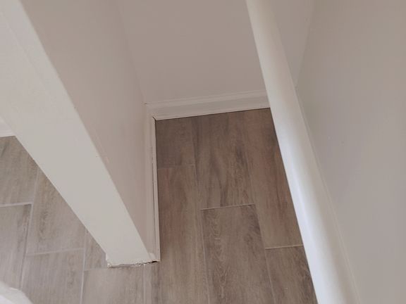 3rd image of 210 N Santa Fe St #210