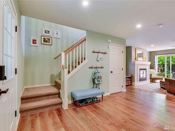 3rd image of 7223 Autumn Ave SE