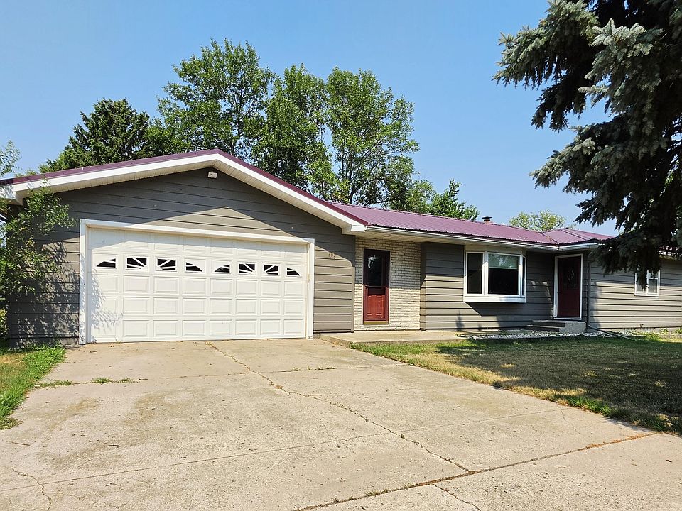 1st image of 303 Manor Ave S