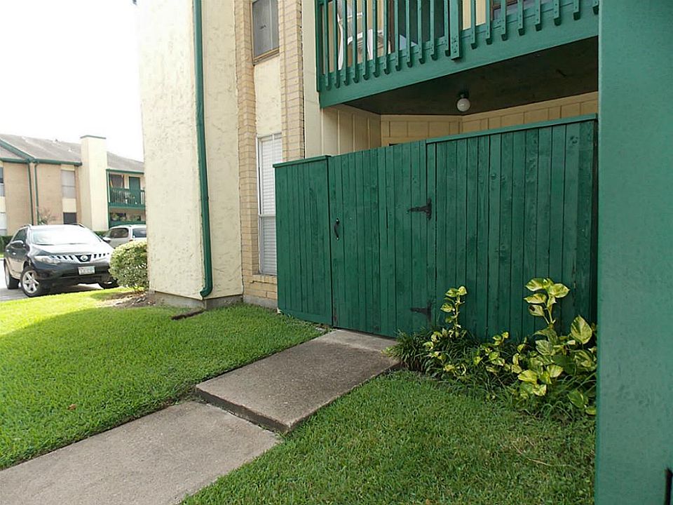 1st image of 1516 Bay Area Blvd APT F-15