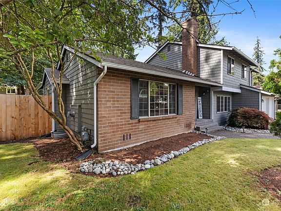3rd image of 10510 38th Drive NE