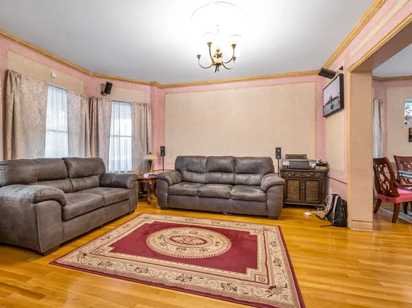 1414 Avenue H image 3 of 25