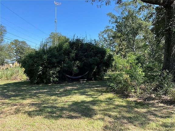 5th image of 65 School House Rd
