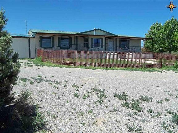 2nd image of 404 Las Palomas Road
