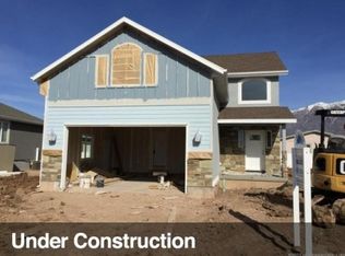 944 W Willow Brook Ln, Pleasant View, UT 84404