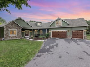 698 Herman Rd, Webster, NY 14580