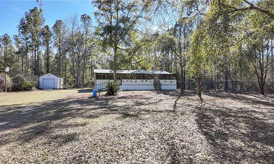 1st image of 255 Drury Ln