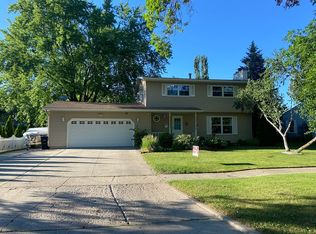 24 N Woodcrest Dr N, Fargo, ND 58102