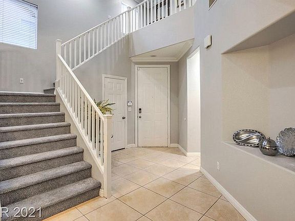 3rd image of 2556 Williamsburg St