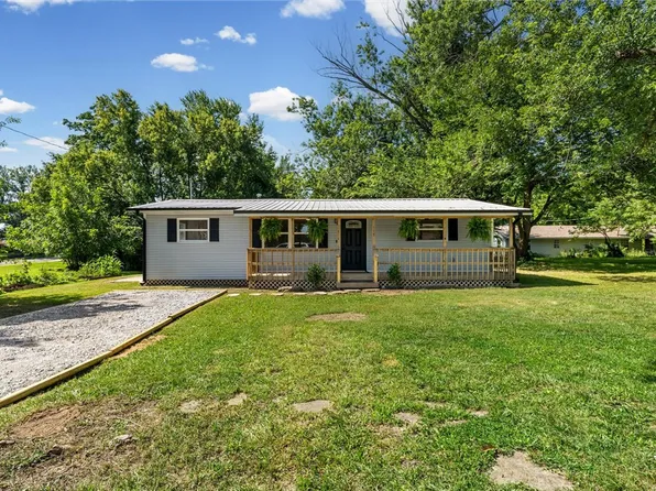 117 Van Dorn St, Pea Ridge, AR 72751
