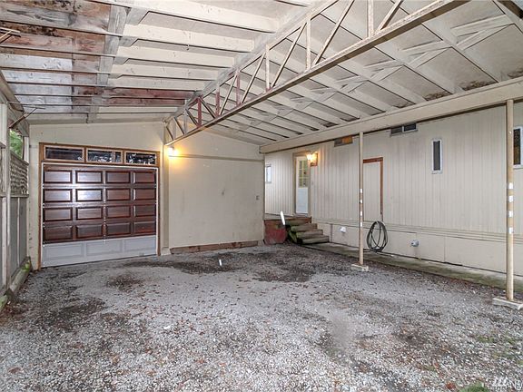 2nd image of 15652 84th Ave E