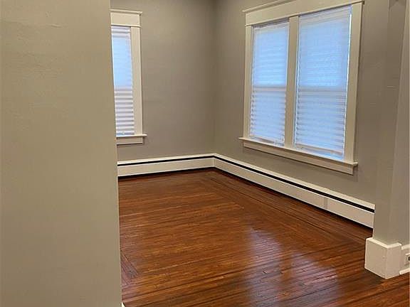 3rd image of 28 Beyer Pl