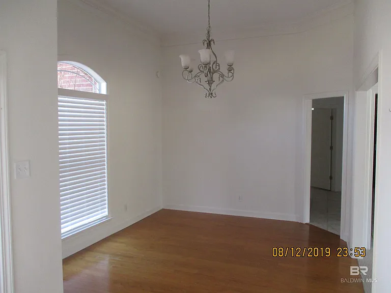 9153 Parliament Cir — Photo 6
