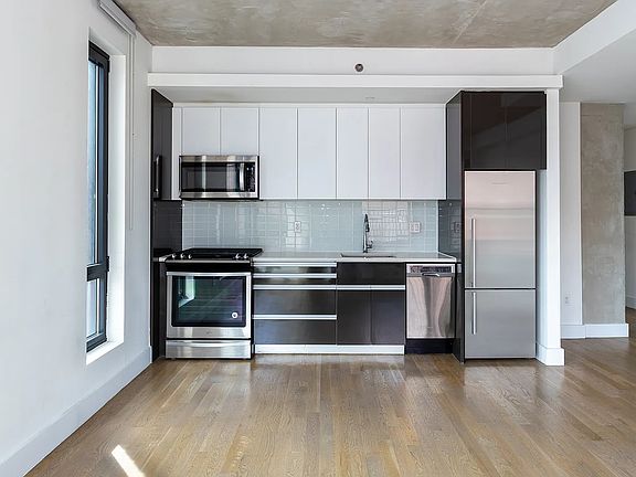 5th image of 225 E 138th St APT 602