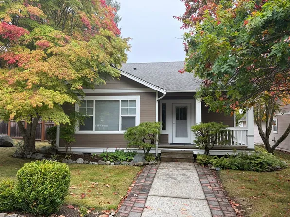 4602 Blakely Dr, Anacortes, WA 98221