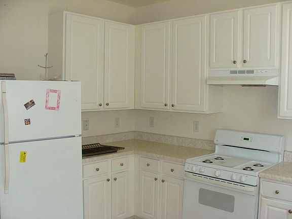 2nd image of 163 Haven Oak Way