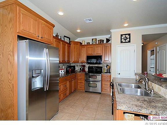 2nd image of 1335 W Keeling Ave