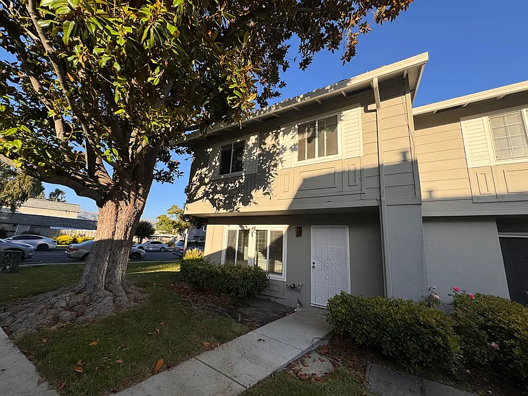 289 Palacio Royale Cir — Photo 15