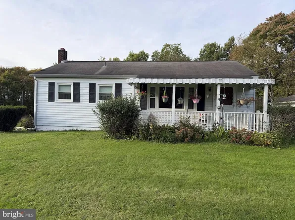 590 E Sycamore Rd, Snow Shoe, PA 16874