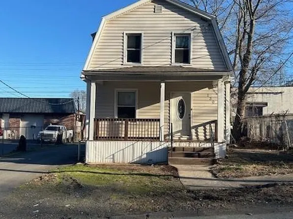 130 Clark St, West Haven, CT 06516