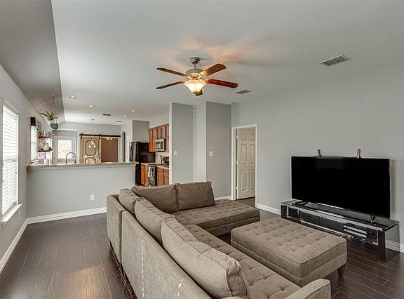 5th image of 9029 Sun Haven Way