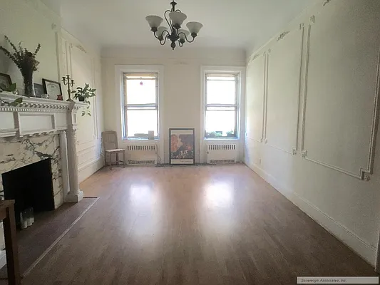 Rented by Sovereign Associates | media 4