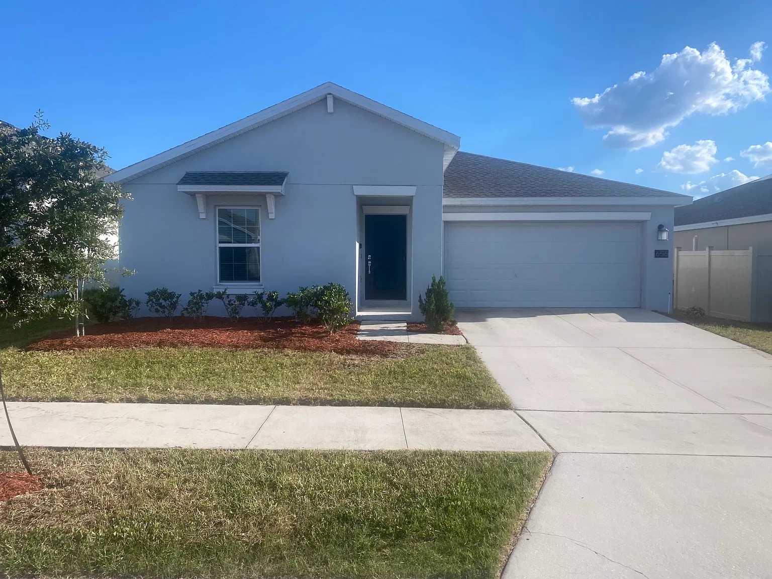 3 bed, 1555 sqft, $1,890 — Photo 1