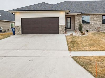 313 N Wildcat Dr, Sioux Falls, SD, 57110