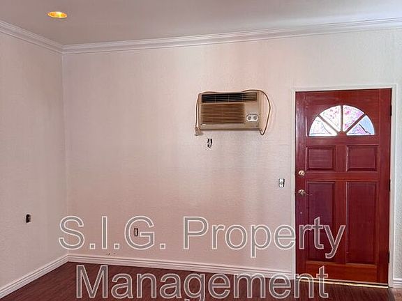 3rd image of 10635 Sherman Grove Ave #20