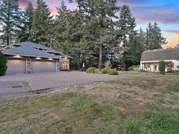 11712 Finnegans Way, Oregon City, OR 97045